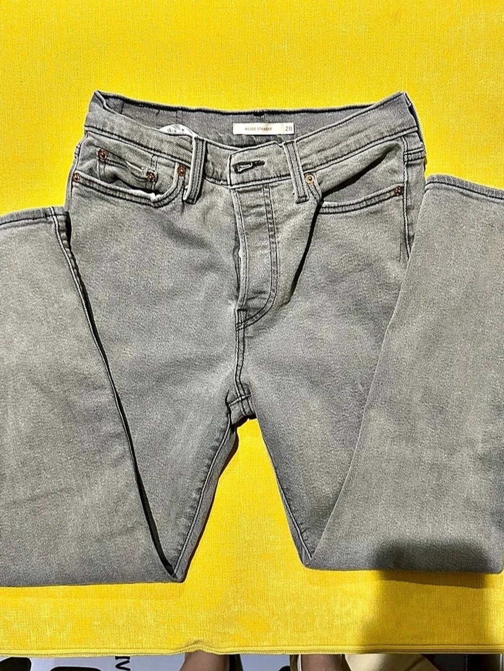 Levi's Wedgie Straight Leg Jeans Gray Waist 28 Like New